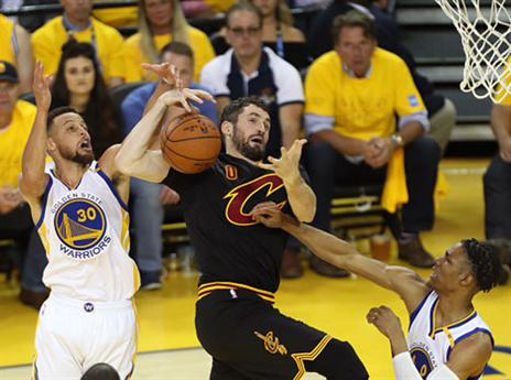 גולדן סטייט גדולה על לאב (getty)