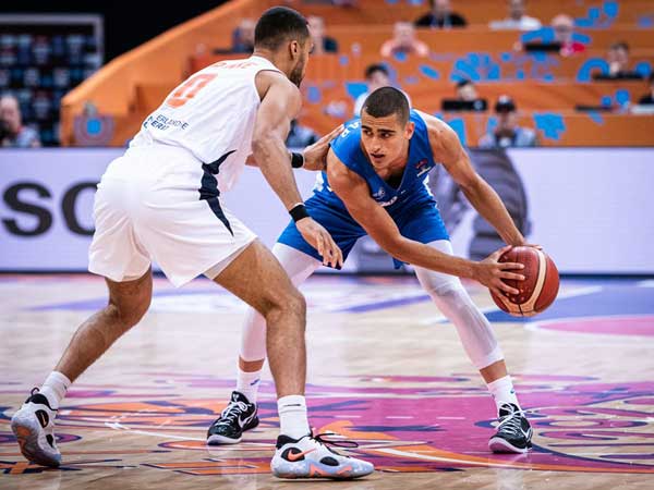 מחצית שנייה טובה שלו. מדר (FIBA)