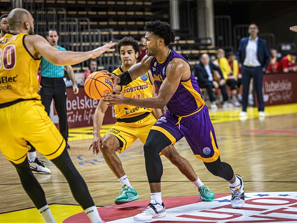 “גאה במאמץ הקבוצתי“ (FIBA)