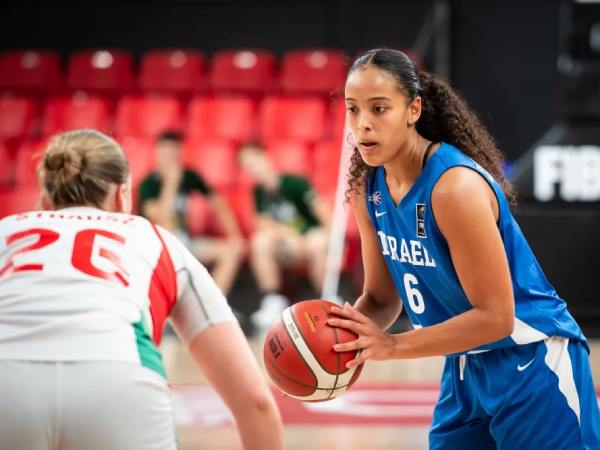 בתוספת לתצוגה התקפית של דהן סוויץ (FIBA)