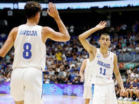 "מדר יגיע ל-NBA, לנבחרת ישראל יש עתיד מזהיר" (צילום: אלן שיבר)