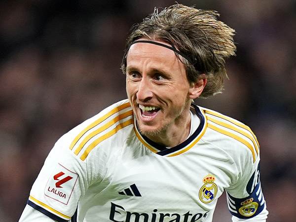 Officially: Luka Modric extended his contract at Real Madrid