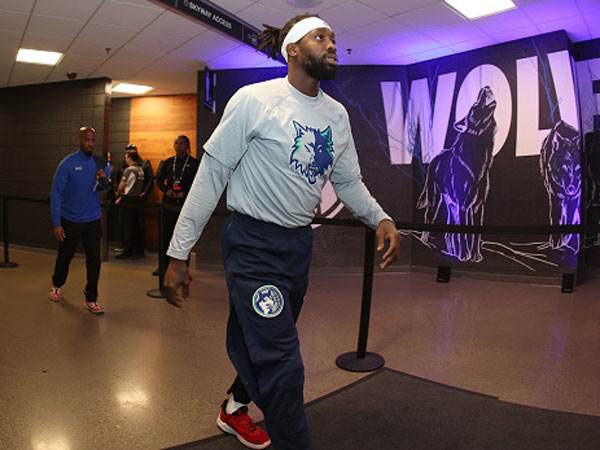 בדרך ללייקרס. בוורלי (David Sherman/NBAE via Getty Images)