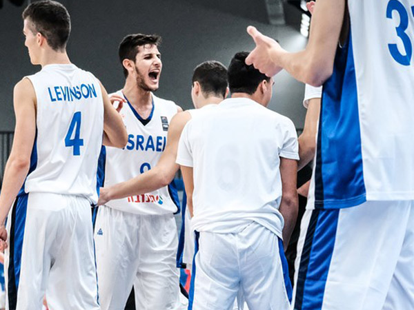 עדיין מושלמים. שחקני נבחרת הנוער (FIBA)