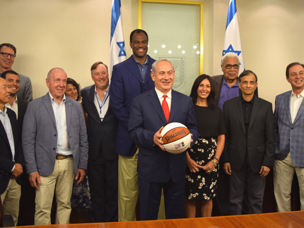 יוזמה מיוחדת של ה-NBA (צילום: חיים צח ואלי סבתי)