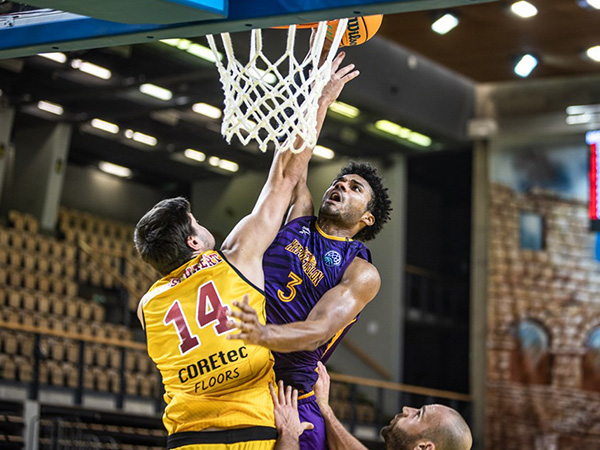 סמית', משחק טוב שלו (FIBA)