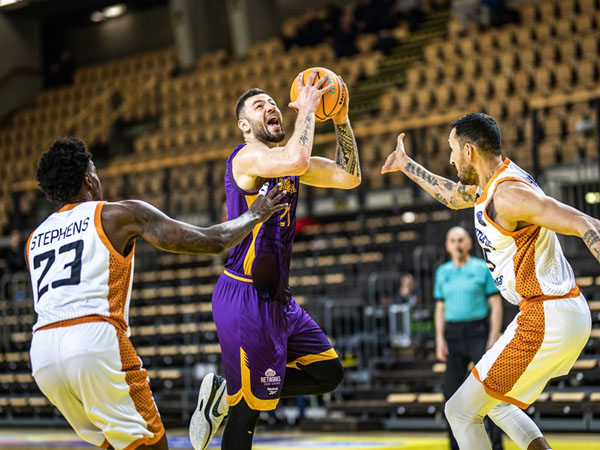 משחק נהדר של ארצי לא הספיק (FIBA)