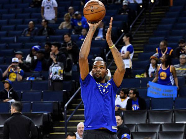 לא שקט. דוראנט (צילום: Noah Graham/NBAE via Getty Images)