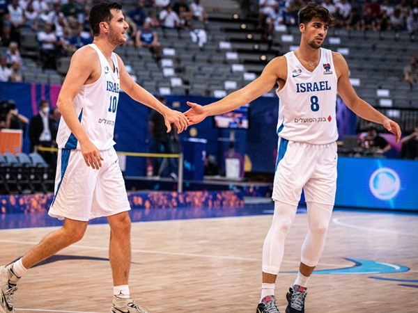 פניני הוסיף את הניסיון הכל כך חשוב (FIBA)