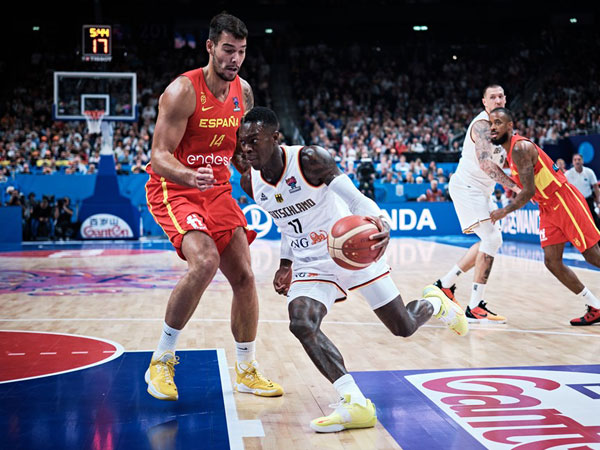 9 נק' להרננגומס ושרודר ברבע הראשון (FIBA)