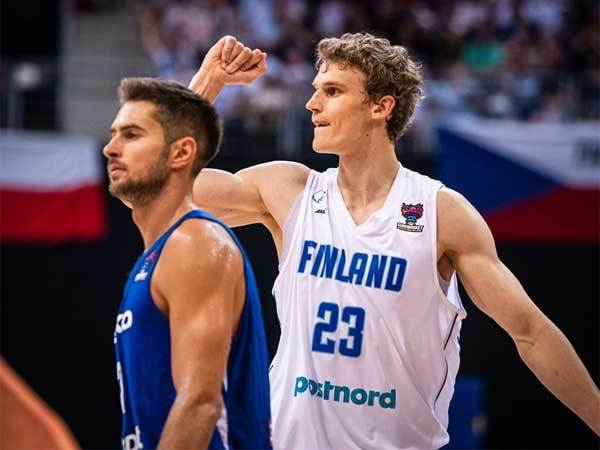 (FIBA)