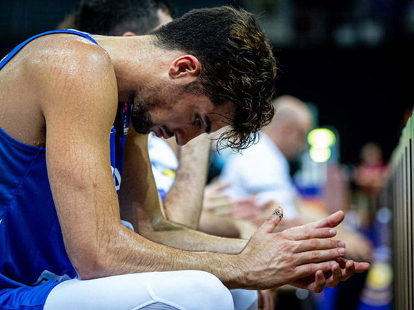 אבדיה - 0 נקודות ב-15 דקות בחצי הראשון (FIBA)