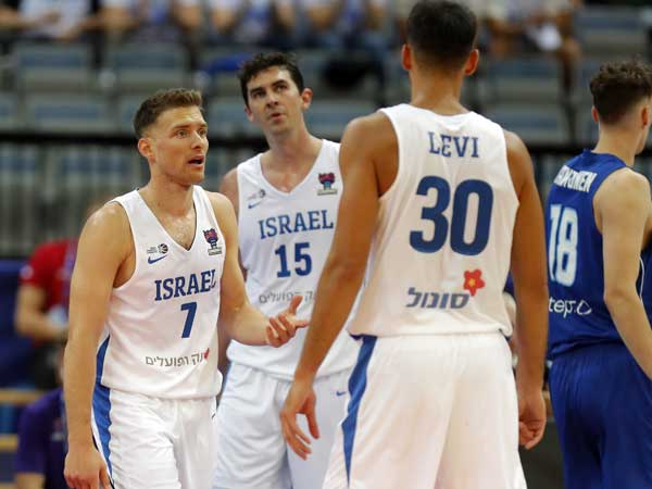 מחנאות בנבחרת ישראל (Photo by Pedja Milosavljevic/DeFodi Images via Getty Images)