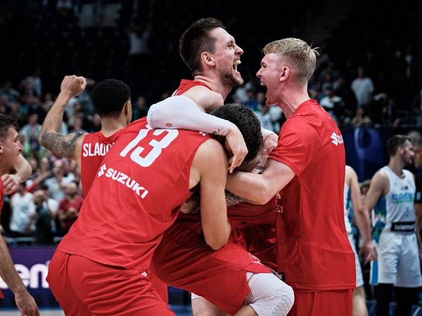 סנסציית ענק (FIBA)