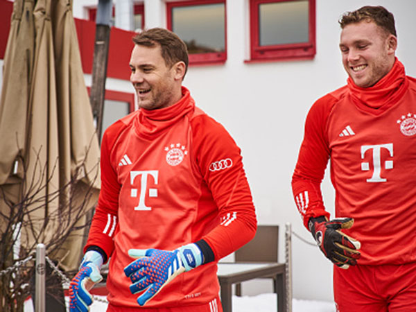 פרץ עם נוייר. בינתיים הוא משתלב (R. Mitterer/FC Bayern via Getty Images)