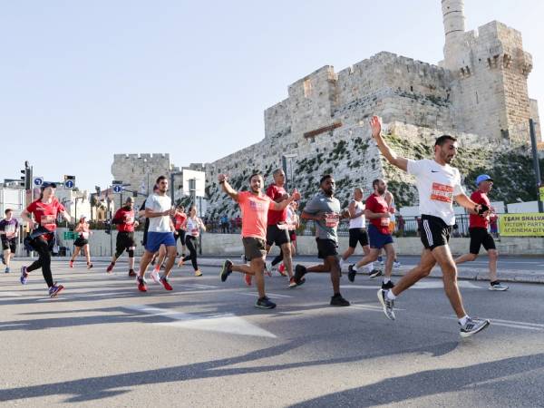 "המרתון מחזק את החוסן הלאומי" (sportphotography)