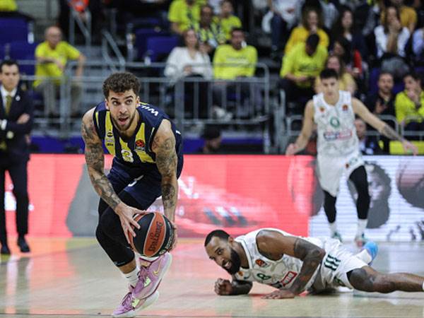 (Photo by Tolga Adanali/Euroleague Basketball via Getty Images)