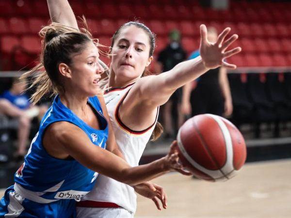 ליהי עזורי (FIBA)