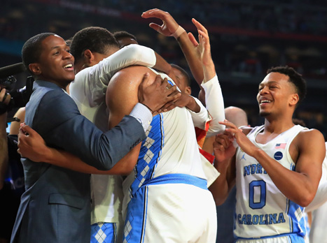 שחקני UNC חוגגים. הפעם יילכו עד הסוף? (Getty)