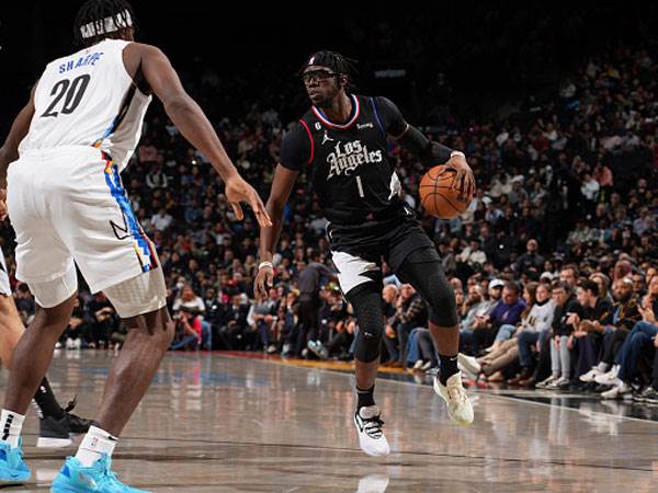 פיניקס הביעה עניין (Jesse D. Garrabrant/NBAE via Getty Images)