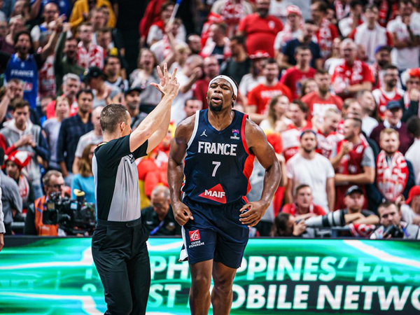 איש המשחק - גרשון יאבוסלה (FIBA)