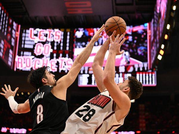 סנטר? (Jack Gorman/Getty Images)